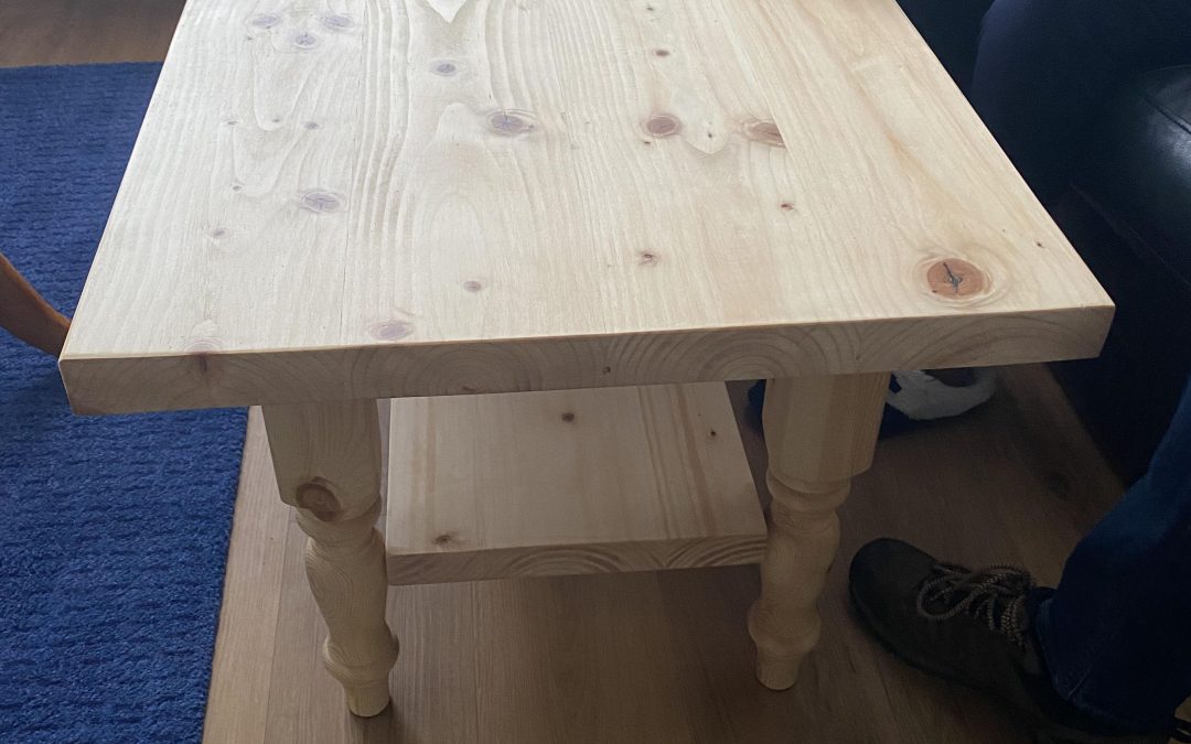 Bespoke Pine Table: Crafted Excellence