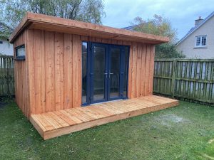  Insulated Summer House