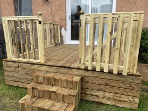 Pine Decking with Railing